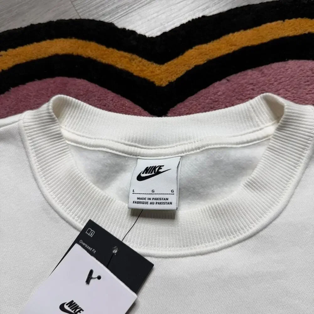 Nike Sportswear Embroidered Logo Center Swoosh Oversized Crewneck Sweatshirt